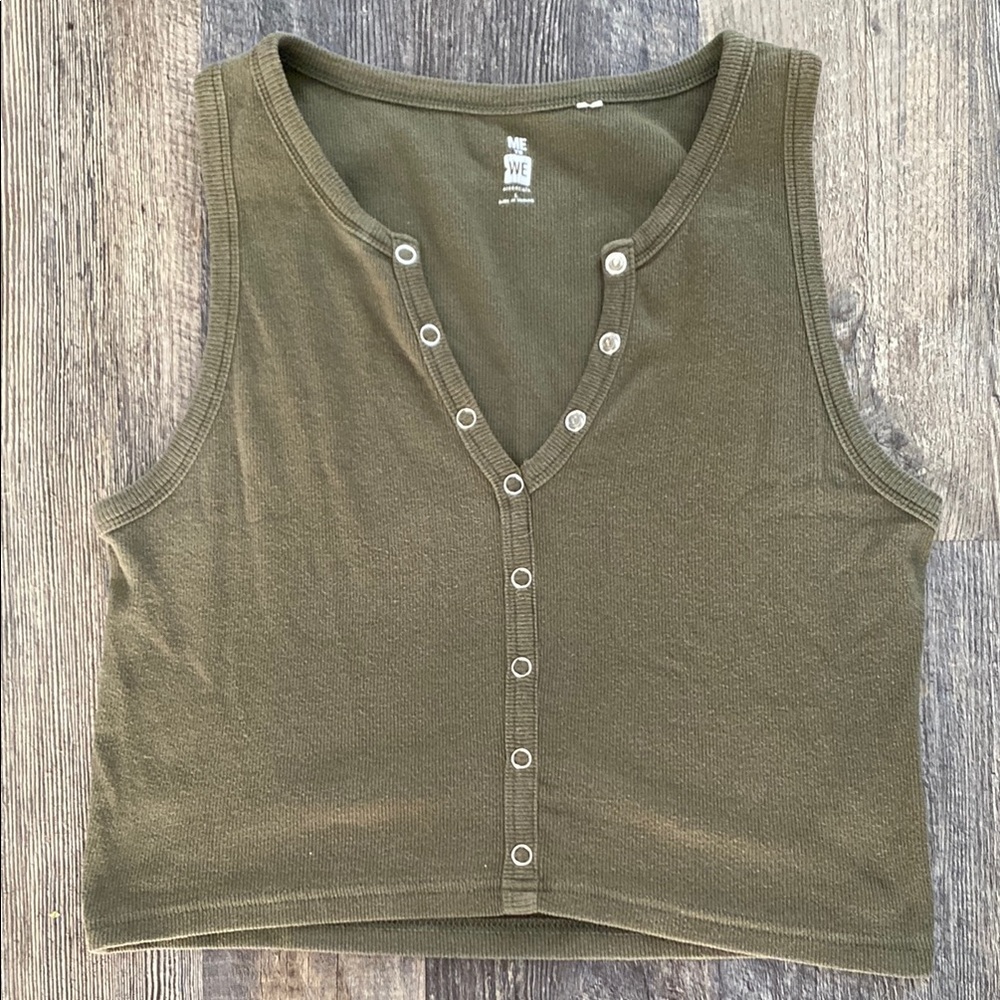 Me to We Essentials Olive Green Button-Up Cropped Tank Top